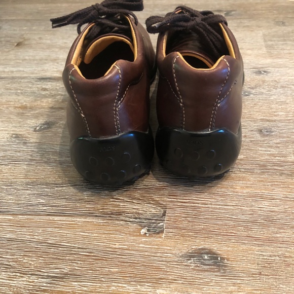 Men’s size 7, Tod’s lace up Derbys - Picture 4 of 5